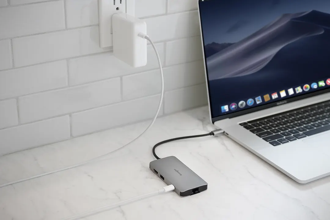 Docking Station portátil UH1400P USB-C, Single 4K, 85W Pass Through Charging - Imagen 2